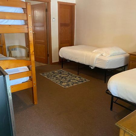 Seven Circles Lodge&Retreat Badger Εξωτερικό φωτογραφία