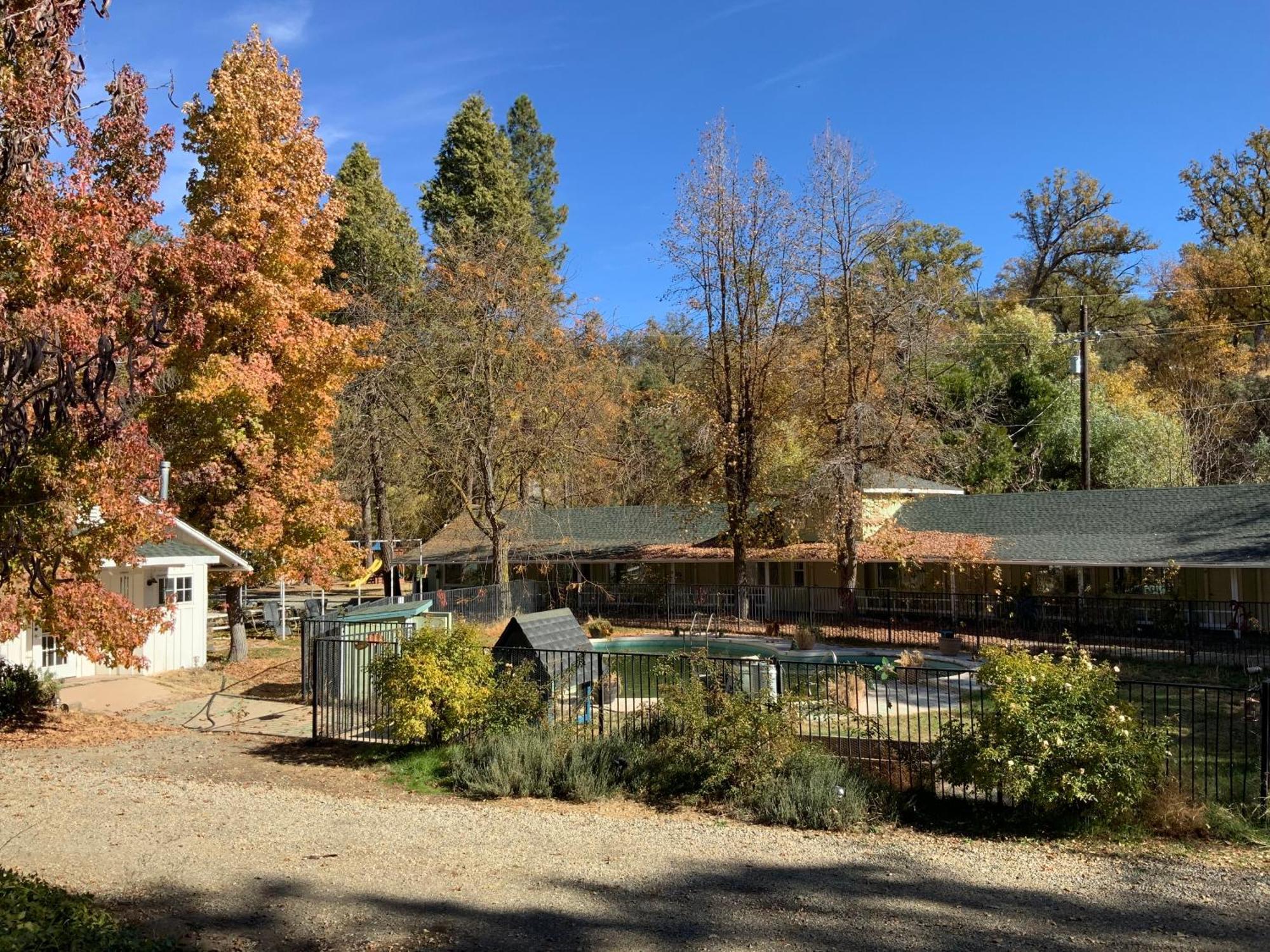 Seven Circles Lodge&Retreat Badger Εξωτερικό φωτογραφία