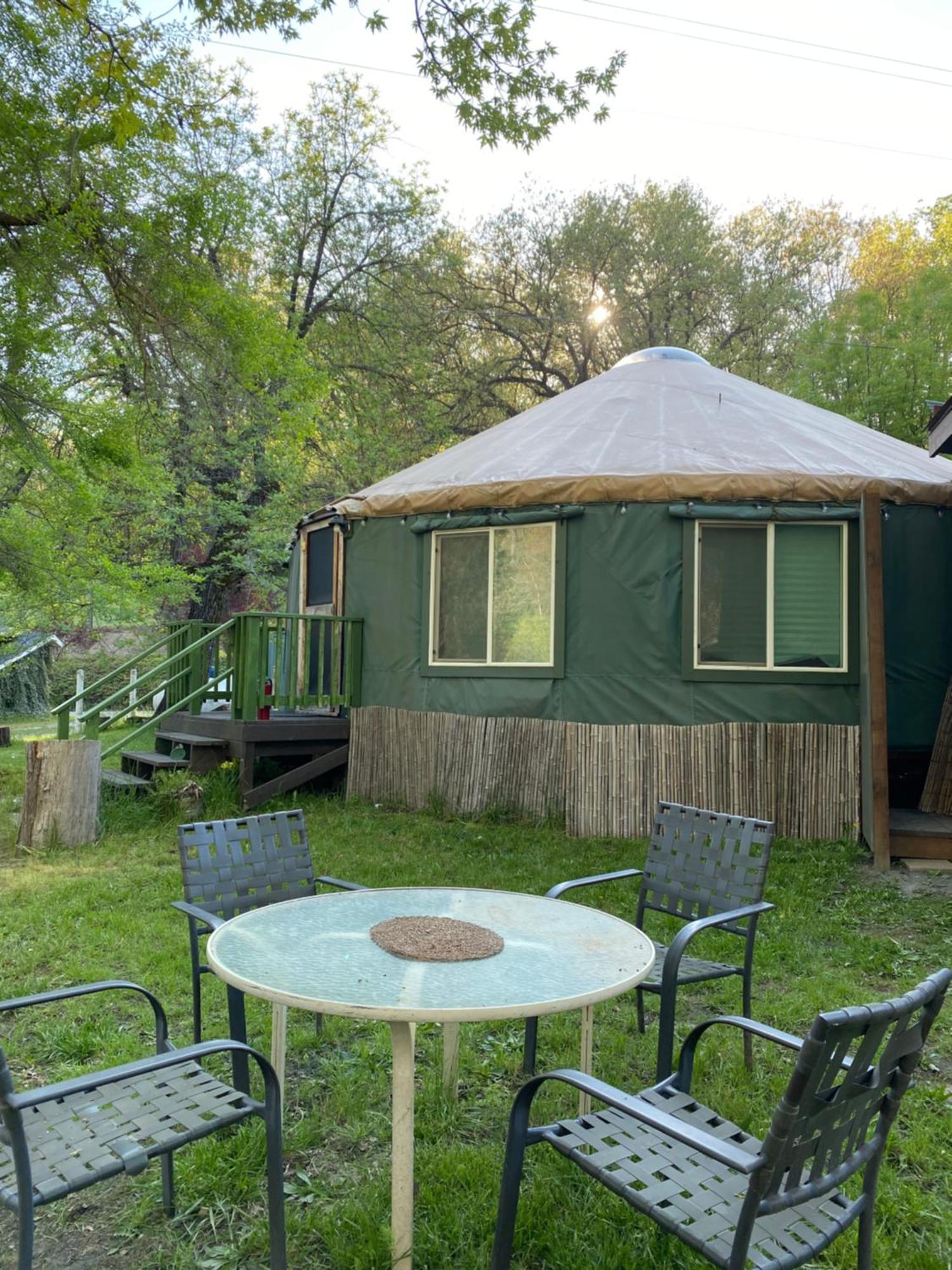 Seven Circles Lodge&Retreat Badger Εξωτερικό φωτογραφία